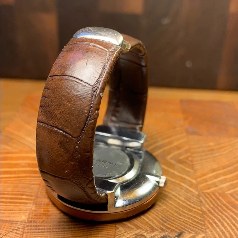 Narmi wood inlay bracelet watch crocodile patern
